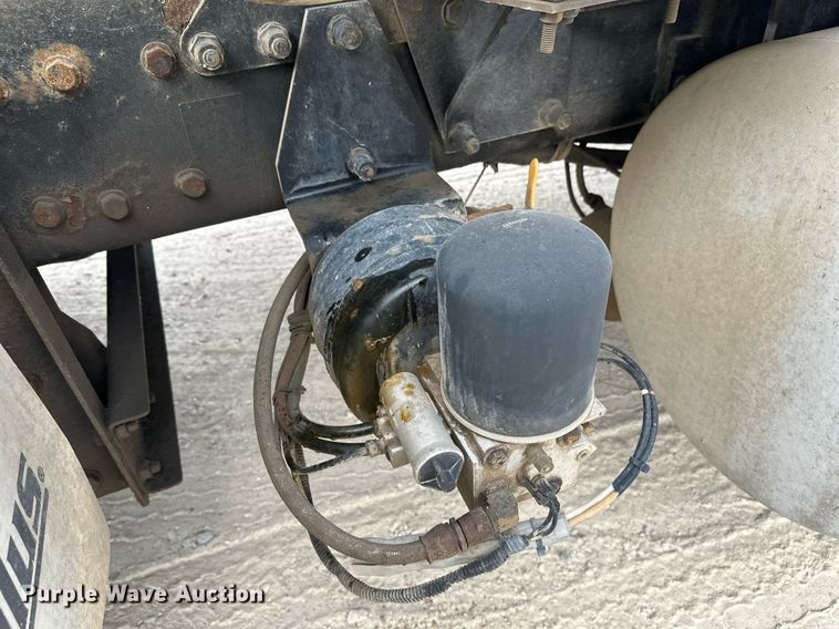 image for item DW4262 2005 Kenworth W900 ready mix truck