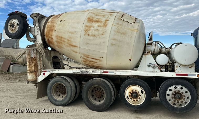 image for item DW4262 2005 Kenworth W900 ready mix truck