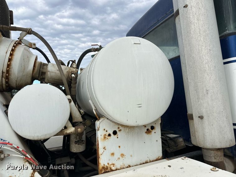 image for item DW4262 2005 Kenworth W900 ready mix truck