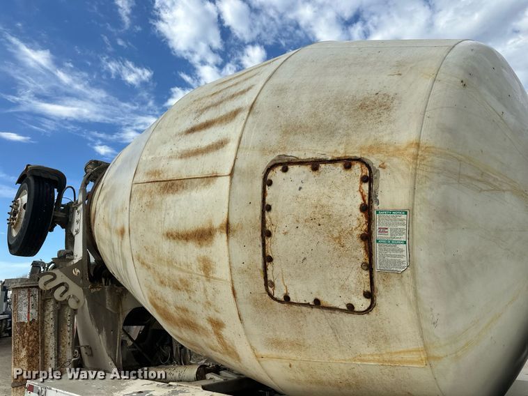 image for item DW4262 2005 Kenworth W900 ready mix truck