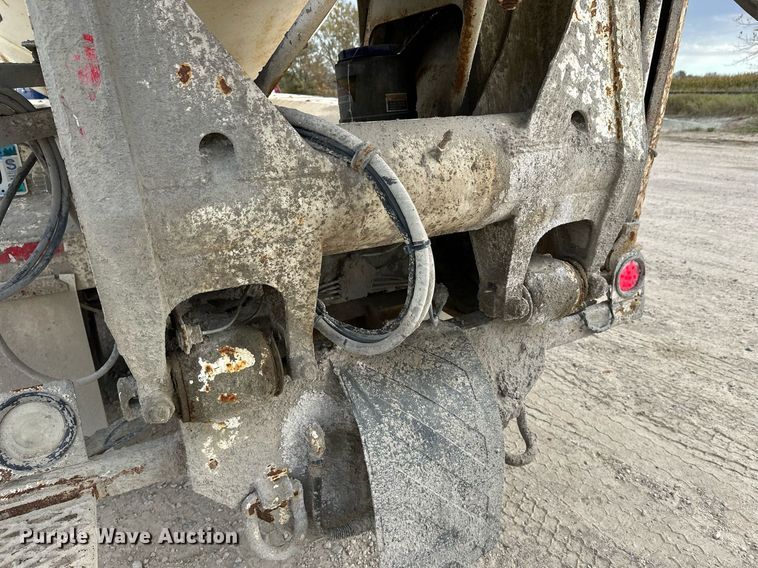 image for item DW4262 2005 Kenworth W900 ready mix truck