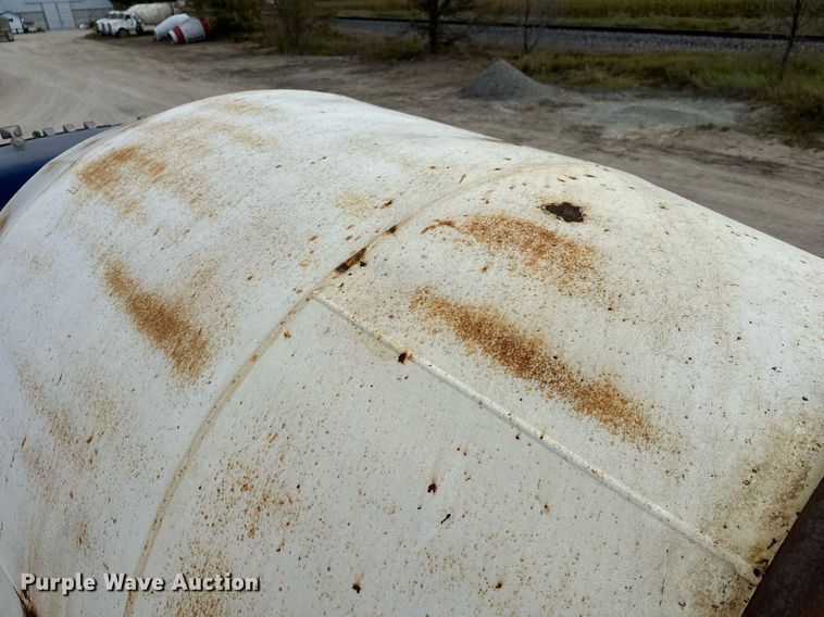 image for item DW4262 2005 Kenworth W900 ready mix truck