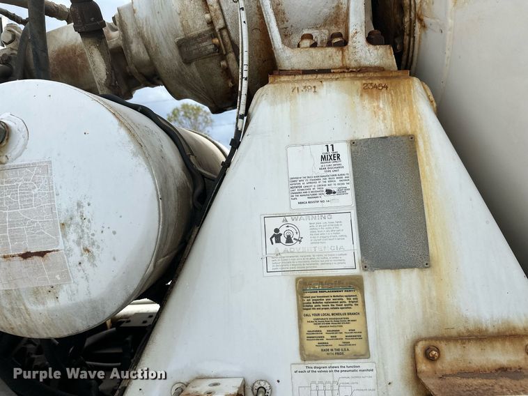 image for item DW4262 2005 Kenworth W900 ready mix truck