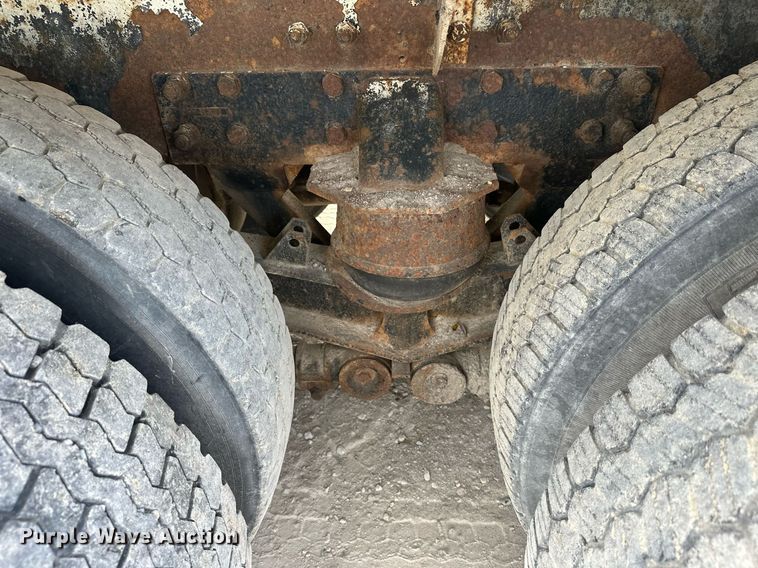 image for item DW4262 2005 Kenworth W900 ready mix truck