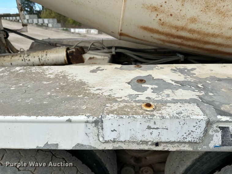 image for item DW4262 2005 Kenworth W900 ready mix truck