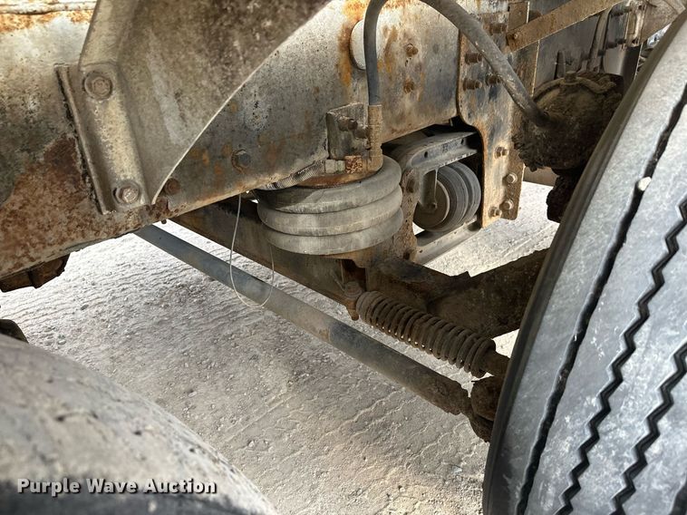 image for item DW4262 2005 Kenworth W900 ready mix truck