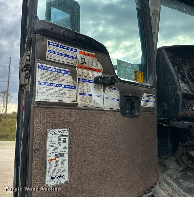 image for item DW4262 2005 Kenworth W900 ready mix truck