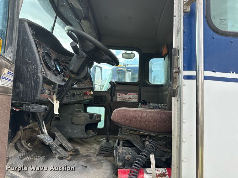 image for item DW4262 2005 Kenworth W900 ready mix truck