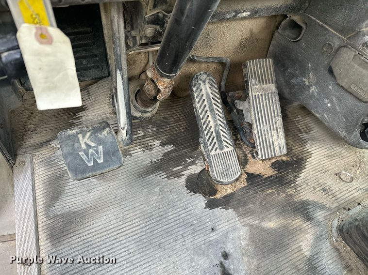 image for item DW4262 2005 Kenworth W900 ready mix truck