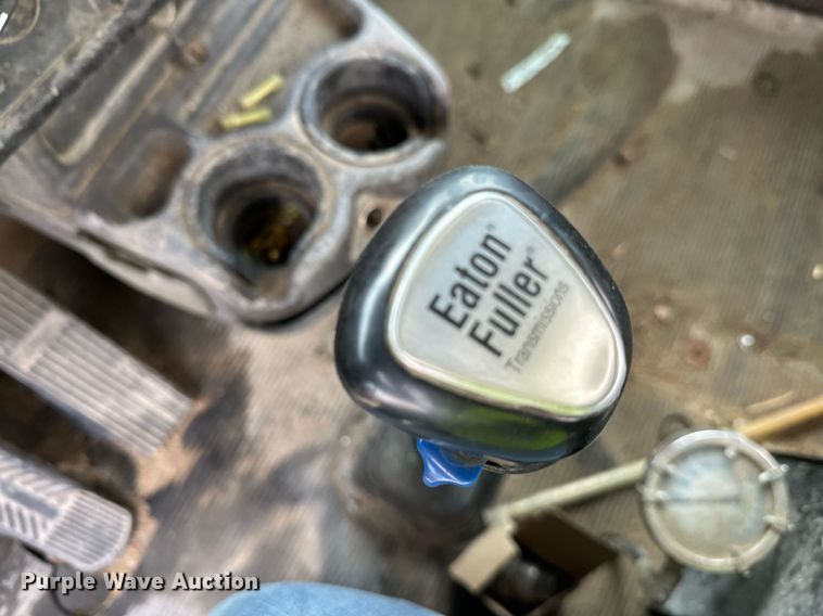 image for item DW4262 2005 Kenworth W900 ready mix truck