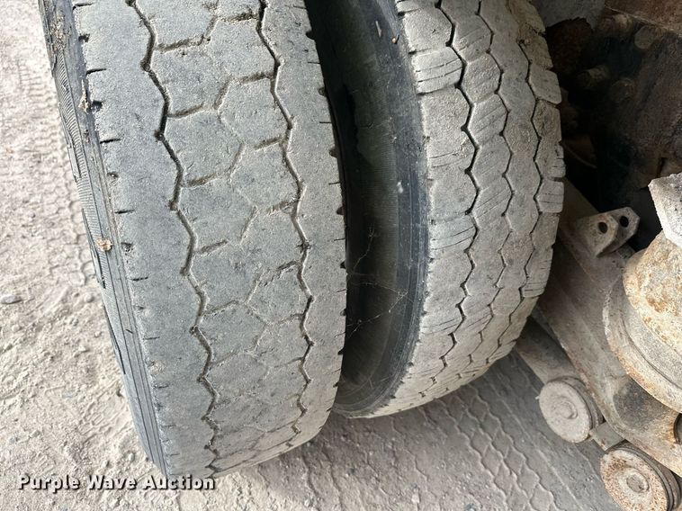 image for item DW4262 2005 Kenworth W900 ready mix truck