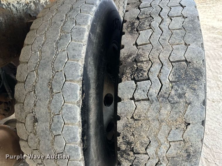 image for item DW4262 2005 Kenworth W900 ready mix truck