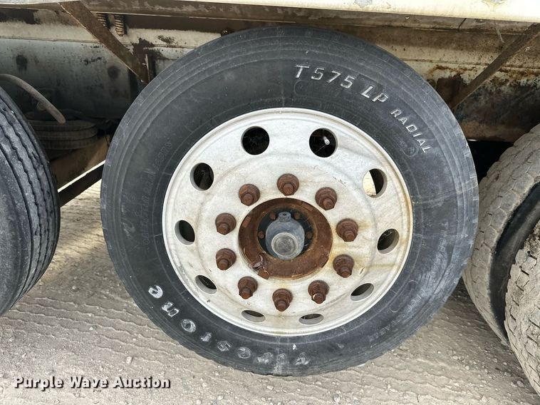 image for item DW4262 2005 Kenworth W900 ready mix truck