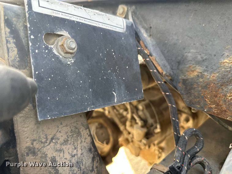 image for item DW4263 2005 International 5600I ready mix truck