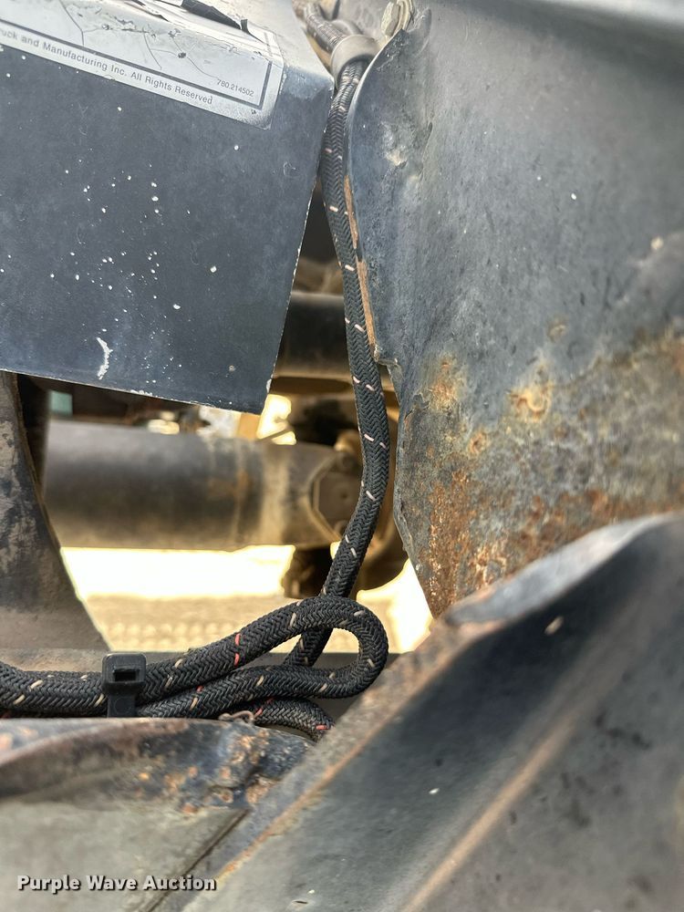 image for item DW4263 2005 International 5600I ready mix truck