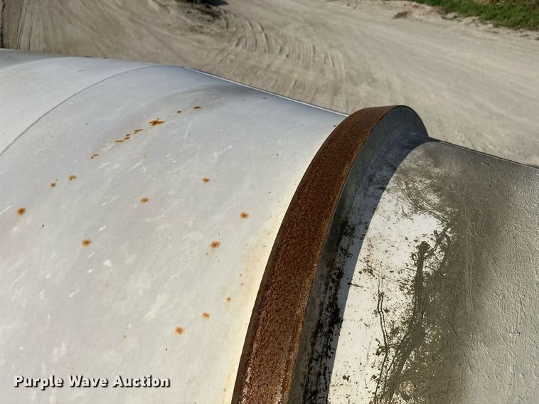 image for item DW4263 2005 International 5600I ready mix truck