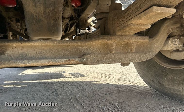 image for item DW4263 2005 International 5600I ready mix truck