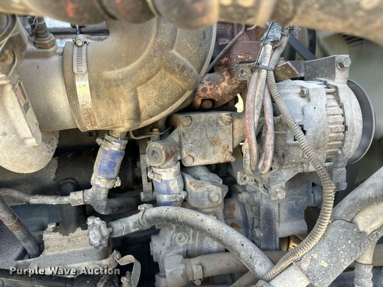 image for item DW4263 2005 International 5600I ready mix truck