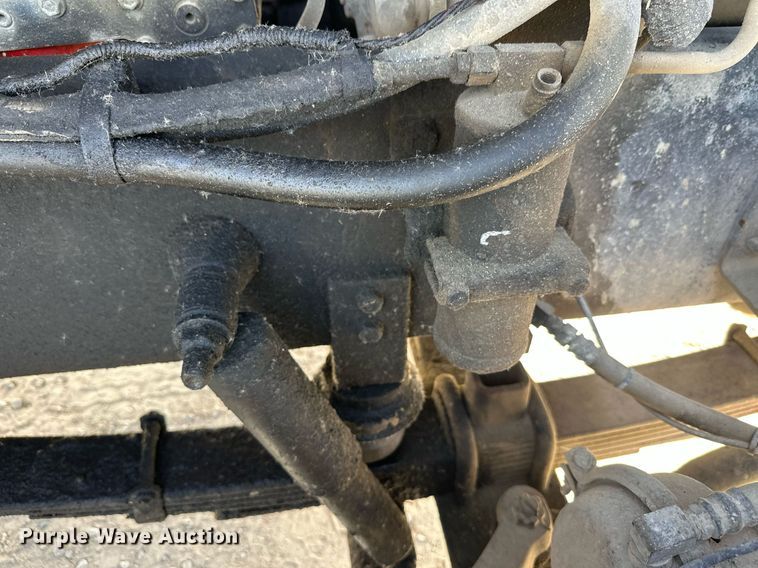 image for item DW4263 2005 International 5600I ready mix truck