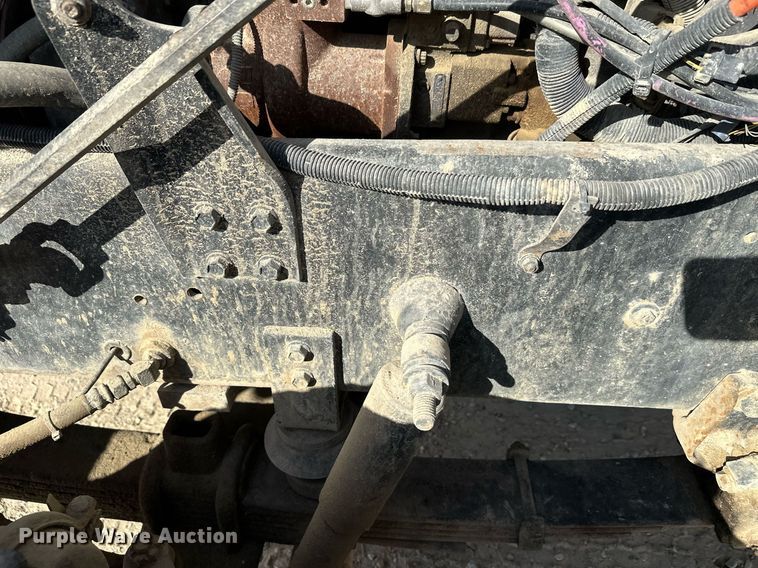 image for item DW4263 2005 International 5600I ready mix truck