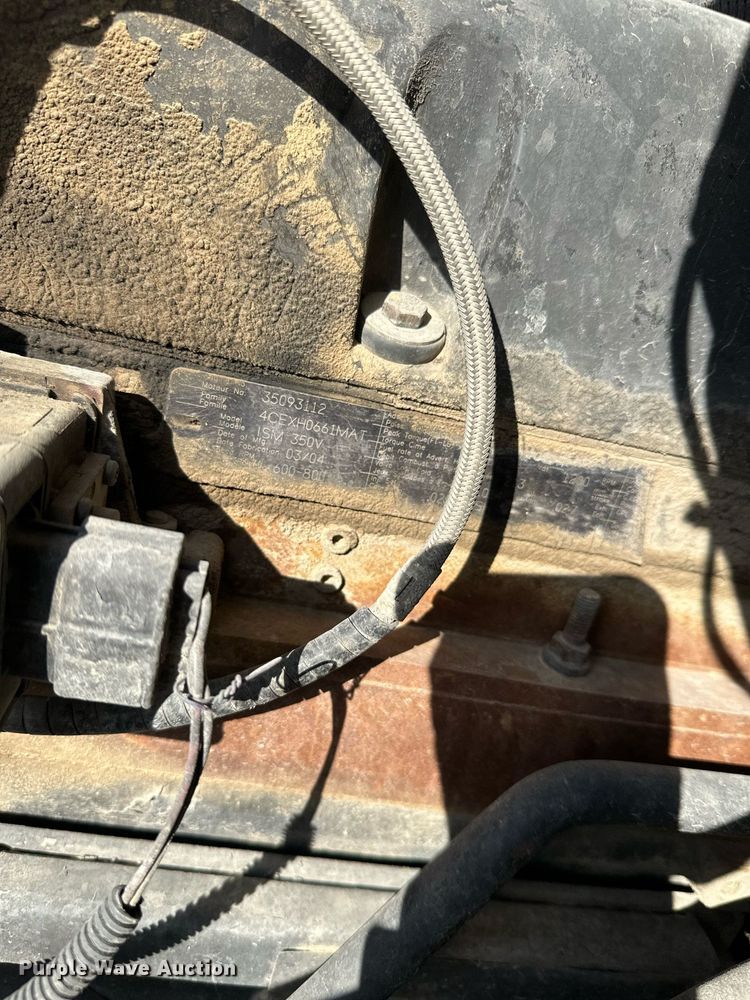 image for item DW4263 2005 International 5600I ready mix truck