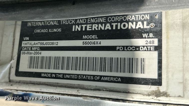 image for item DW4263 2005 International 5600I ready mix truck