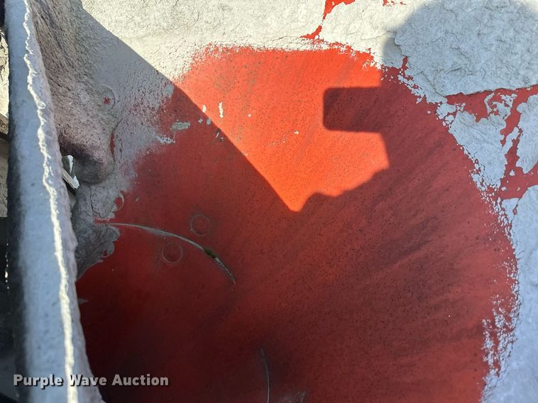 image for item DW4264 2002 Volvo VNL ready mix truck