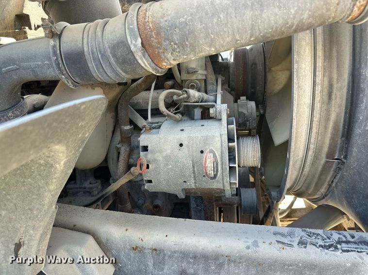 image for item DW4264 2002 Volvo VNL ready mix truck