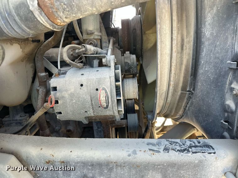 image for item DW4264 2002 Volvo VNL ready mix truck