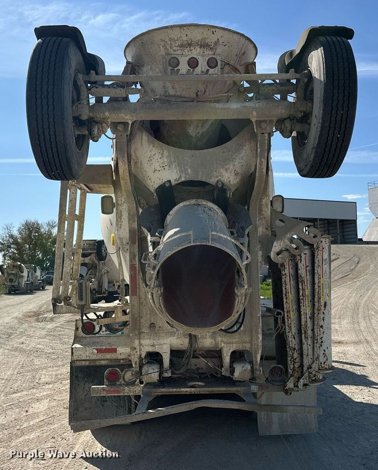 image for item DW4265 2005 Kenworth W900 ready mix truck