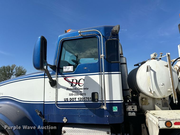 image for item DW4265 2005 Kenworth W900 ready mix truck