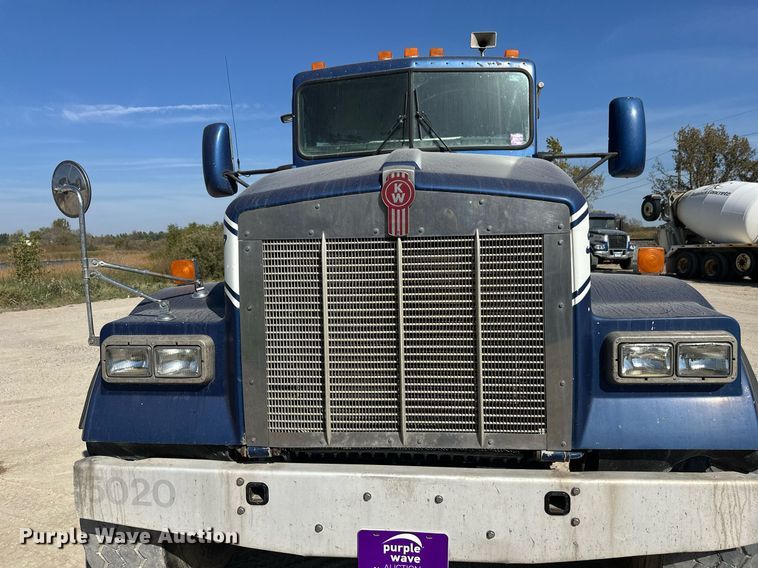 image for item DW4265 2005 Kenworth W900 ready mix truck