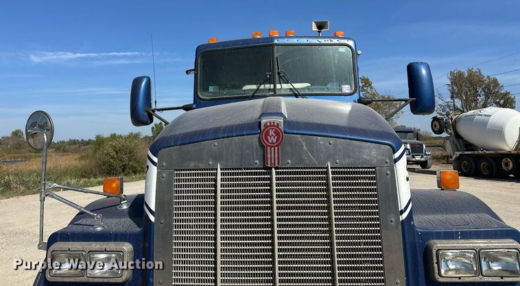 image for item DW4265 2005 Kenworth W900 ready mix truck