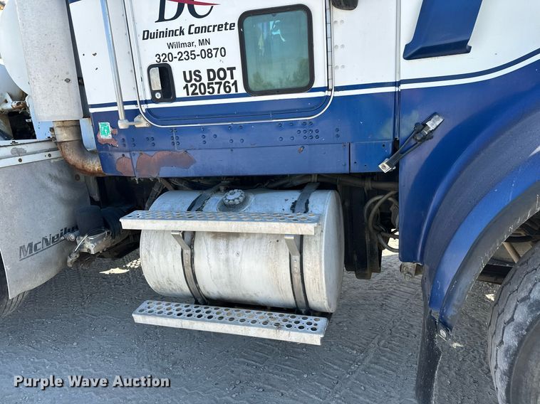 image for item DW4265 2005 Kenworth W900 ready mix truck