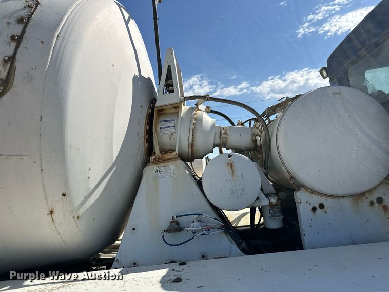 image for item DW4265 2005 Kenworth W900 ready mix truck