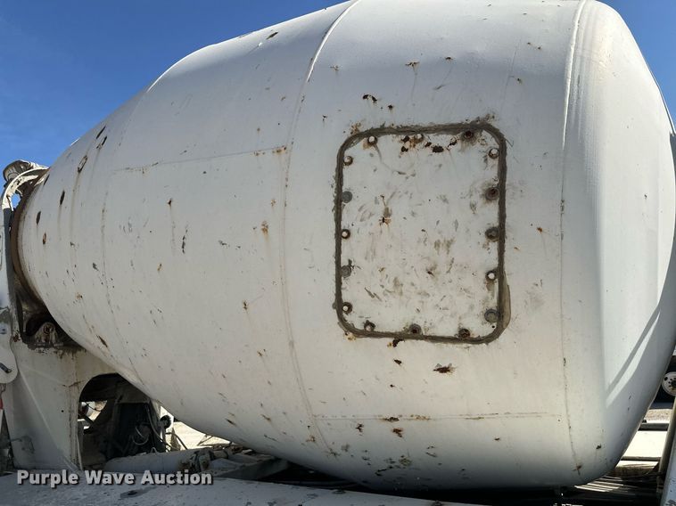 image for item DW4265 2005 Kenworth W900 ready mix truck