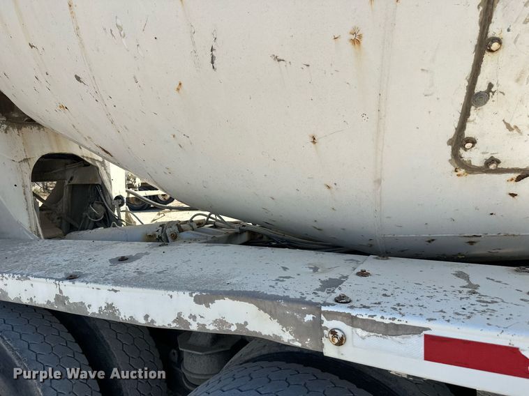 image for item DW4265 2005 Kenworth W900 ready mix truck