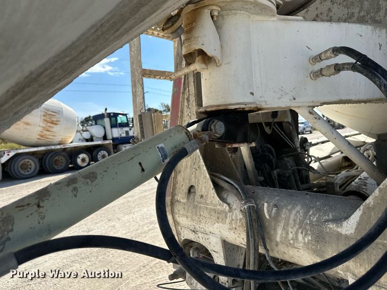 image for item DW4265 2005 Kenworth W900 ready mix truck