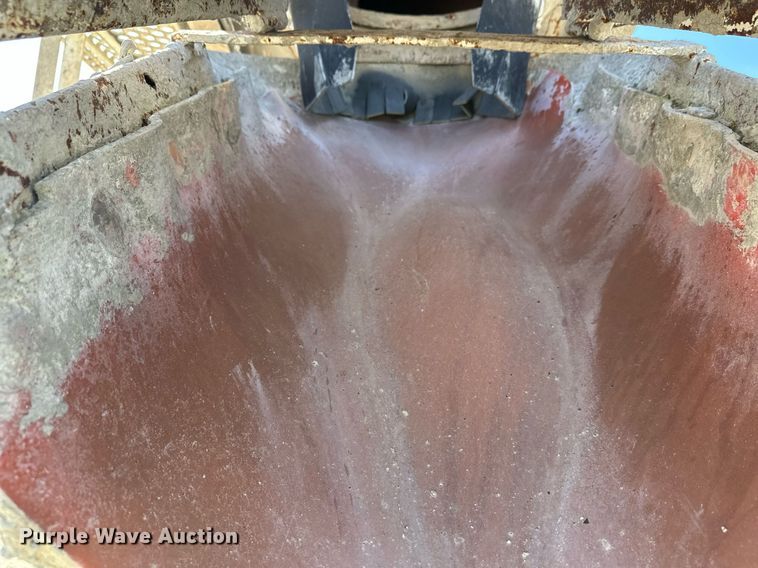 image for item DW4265 2005 Kenworth W900 ready mix truck