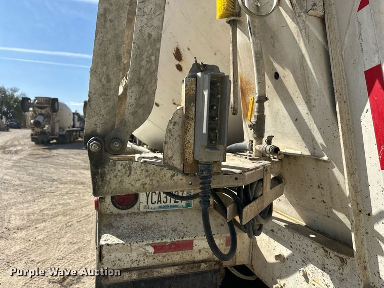 image for item DW4265 2005 Kenworth W900 ready mix truck