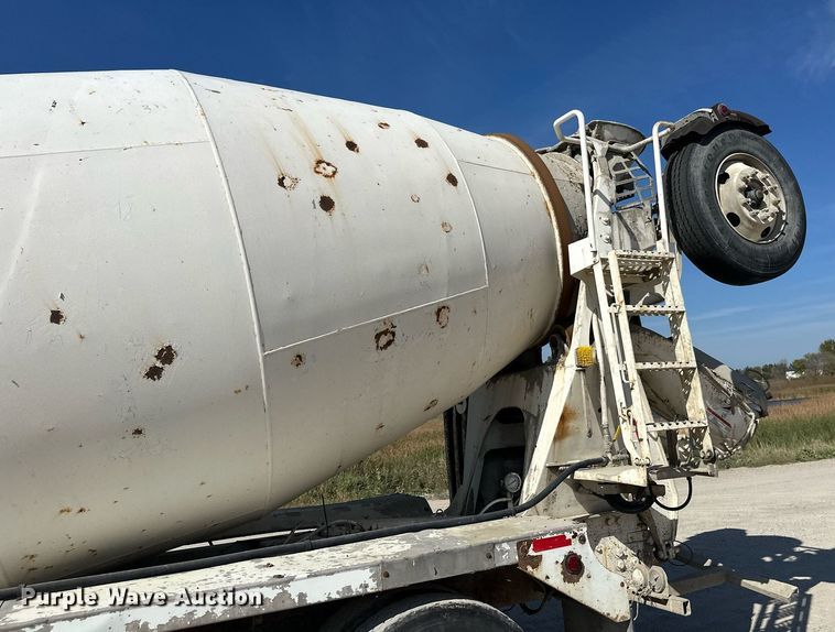 image for item DW4265 2005 Kenworth W900 ready mix truck