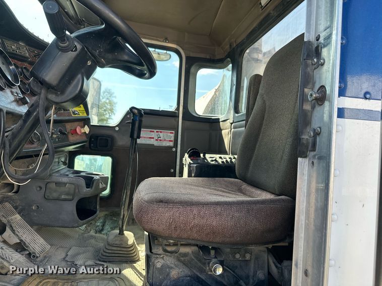 image for item DW4265 2005 Kenworth W900 ready mix truck