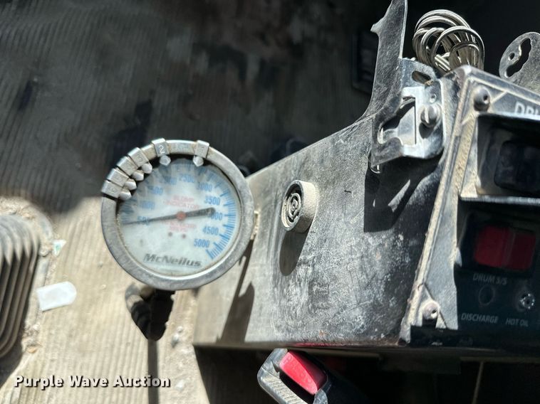 image for item DW4265 2005 Kenworth W900 ready mix truck