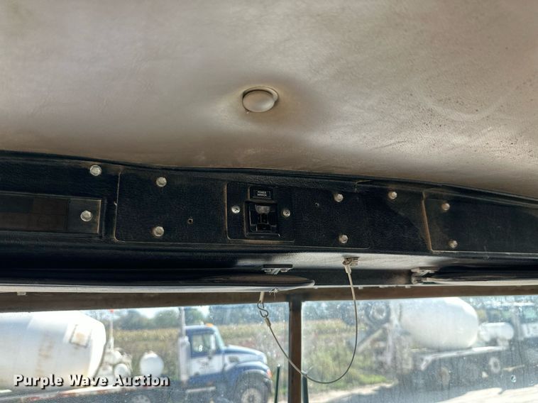 image for item DW4265 2005 Kenworth W900 ready mix truck