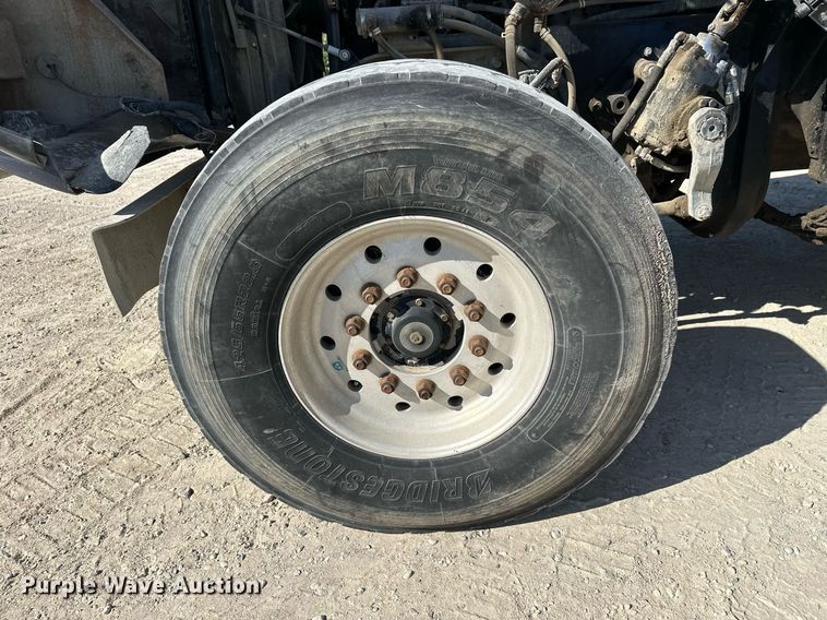 image for item DW4265 2005 Kenworth W900 ready mix truck