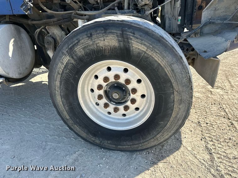 image for item DW4265 2005 Kenworth W900 ready mix truck