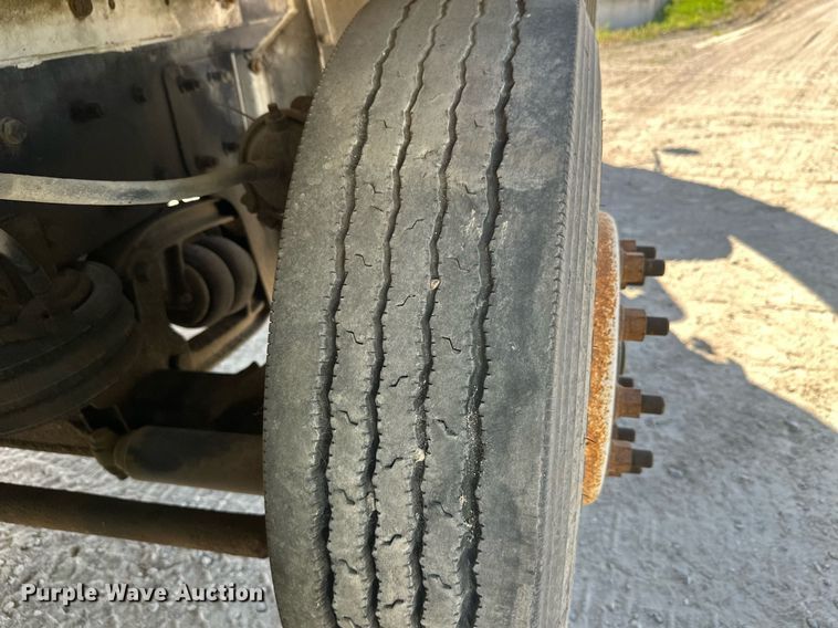 image for item DW4265 2005 Kenworth W900 ready mix truck