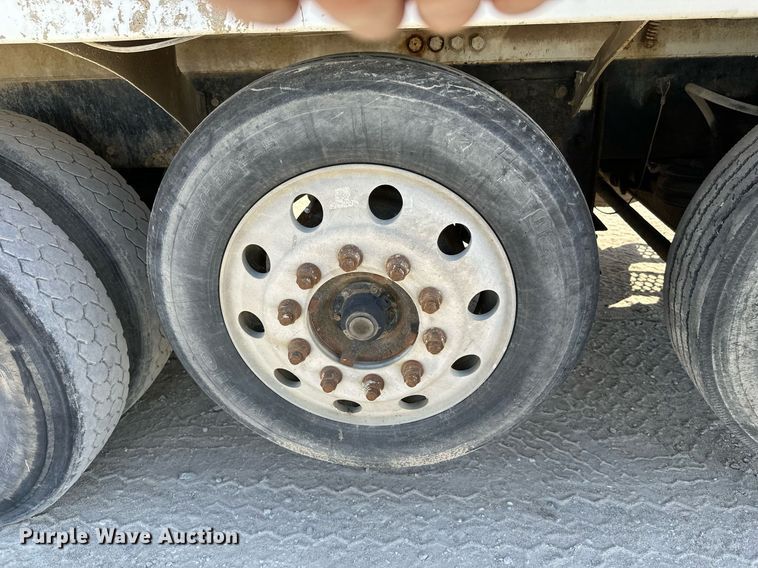 image for item DW4265 2005 Kenworth W900 ready mix truck