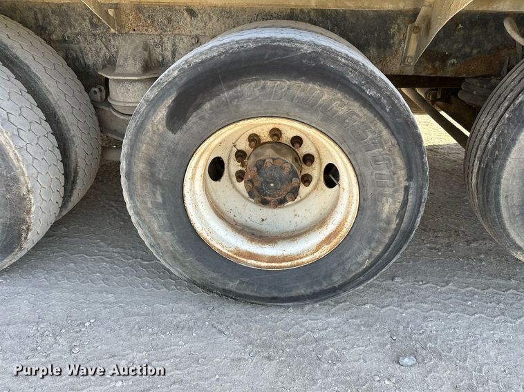 image for item DW4265 2005 Kenworth W900 ready mix truck