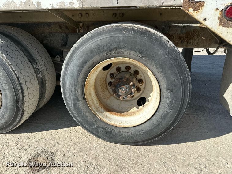 image for item DW4265 2005 Kenworth W900 ready mix truck